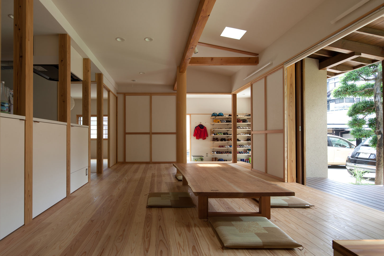 和の中心の家 田中ナオミアトリエ オリジナルデザインの リビング