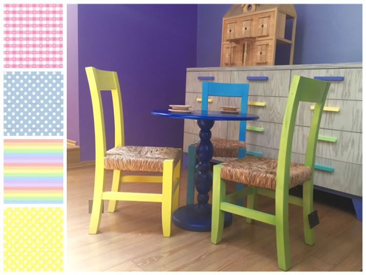 Mesa con sillas infantiles MARIANGEL COGHLAN Dormitorios infantiles Madera Acabado en madera Escritorios y sillas