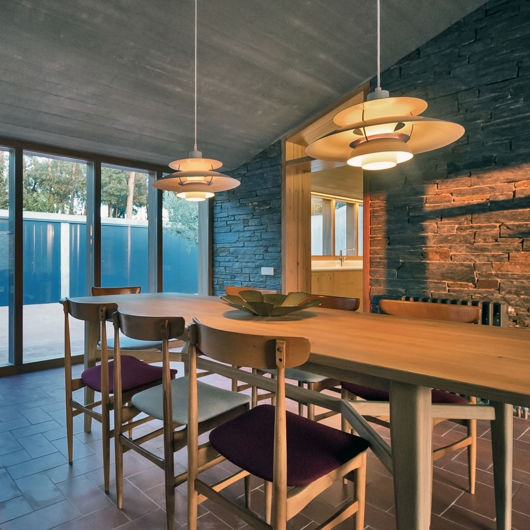 Casa S1, bellafilarquitectes bellafilarquitectes モダンデザインの ダイニング