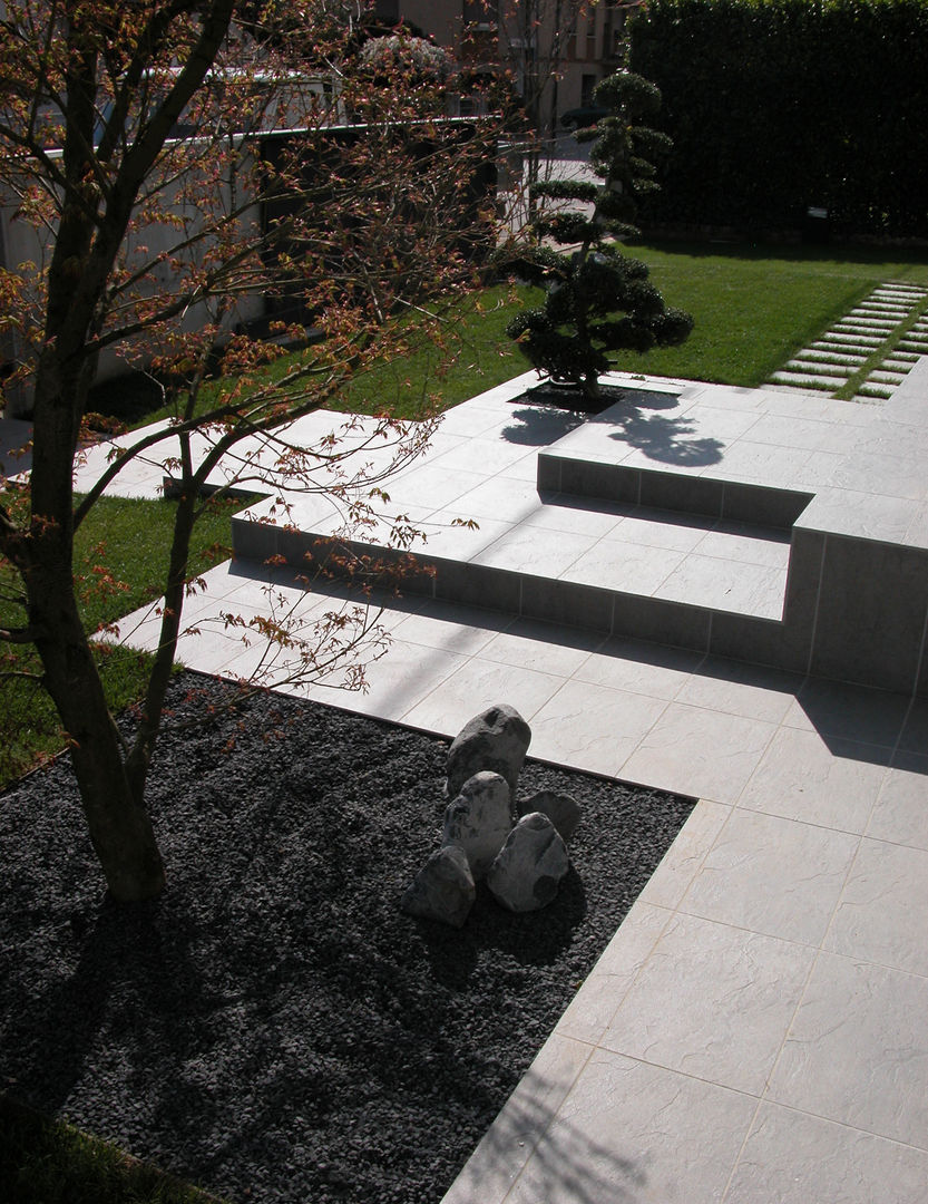Un giardino a Padova., ESTERNIDAUTORE ESTERNIDAUTORE Jardines de estilo minimalista