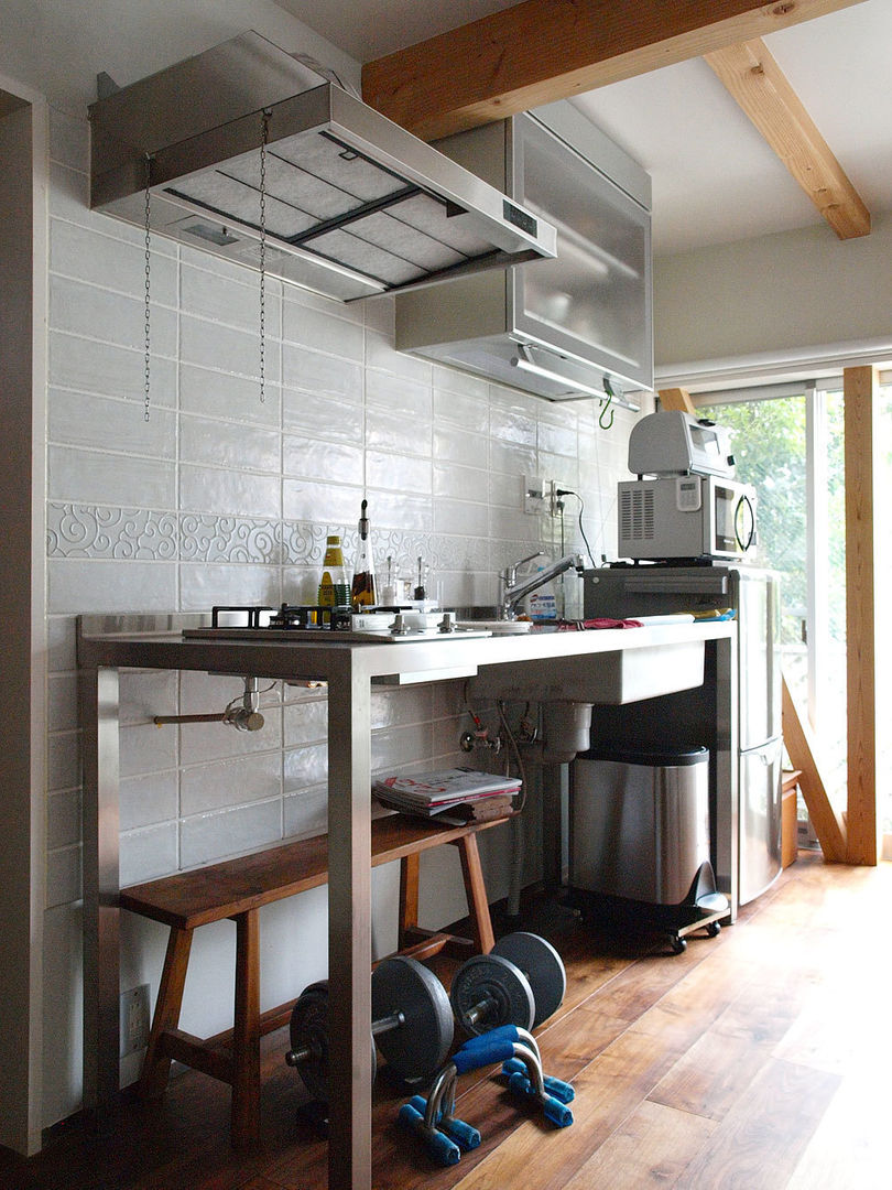 【LWH002】 自分らしく暮しを楽しむ小さな家, 志田建築設計事務所 志田建築設計事務所 Industrial style kitchen
