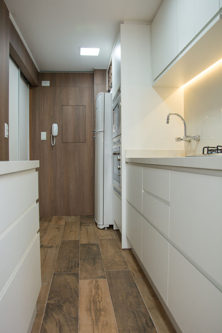 Apartamento Rio Branco, Bibiana Menegaz - Arquitetura de Atmosfera Bibiana Menegaz - Arquitetura de Atmosfera Modern kitchen