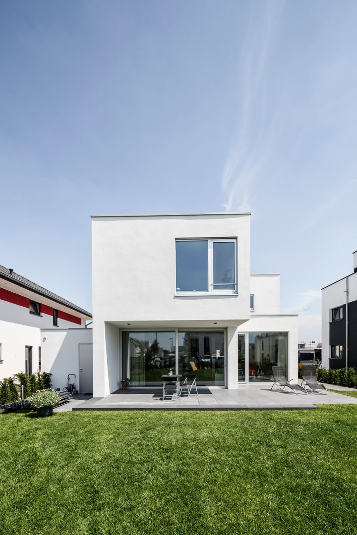 Wohnhaus Köln Widdersdorf, Corneille Uedingslohmann Architekten Corneille Uedingslohmann Architekten Modern houses