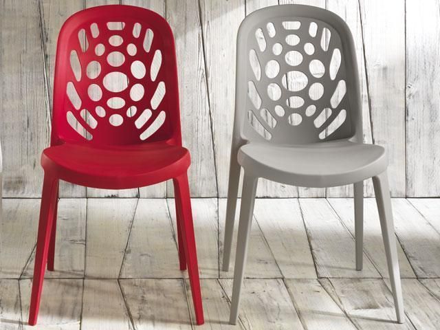 'Ardesia' stacking chair by Stones homify Modern dining room Plastic Chairs & benches