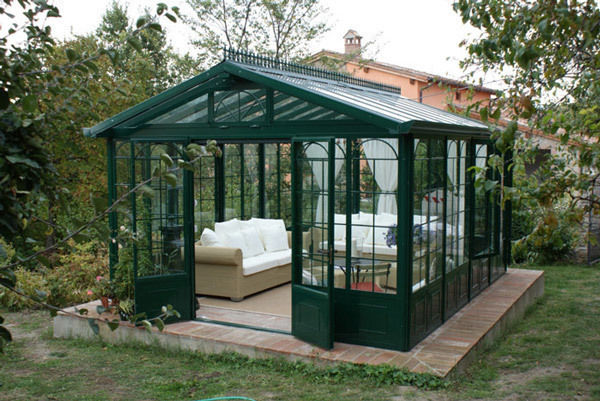 homify Classic style conservatory