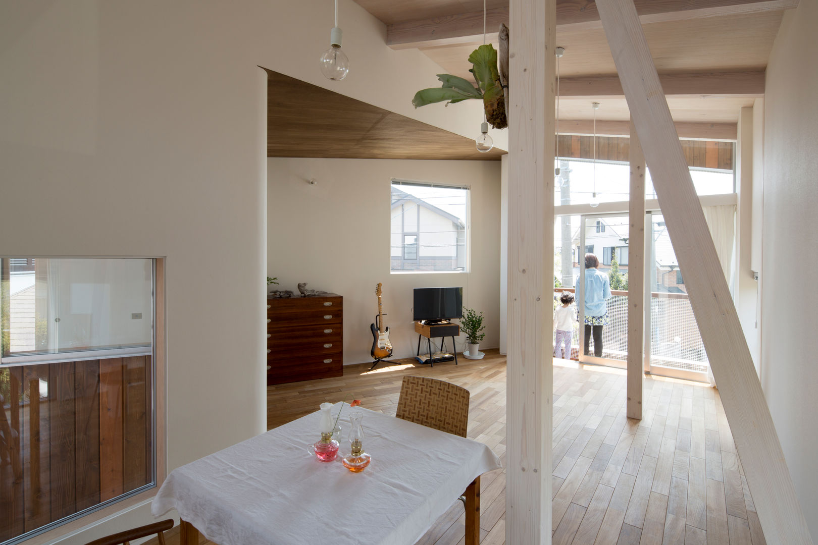 Delta house, 水野建築事務所 水野建築事務所 Modern living room