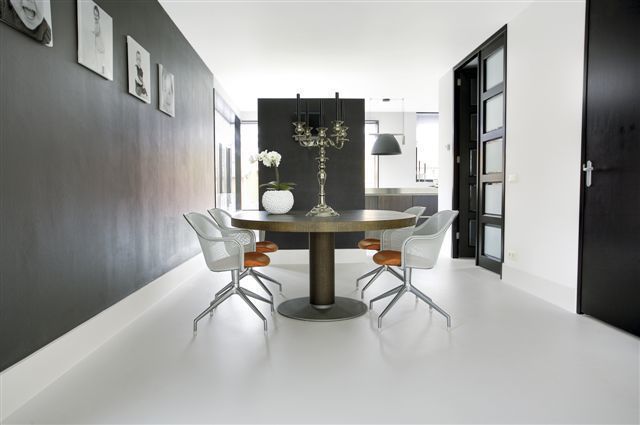 homify Modern dining room