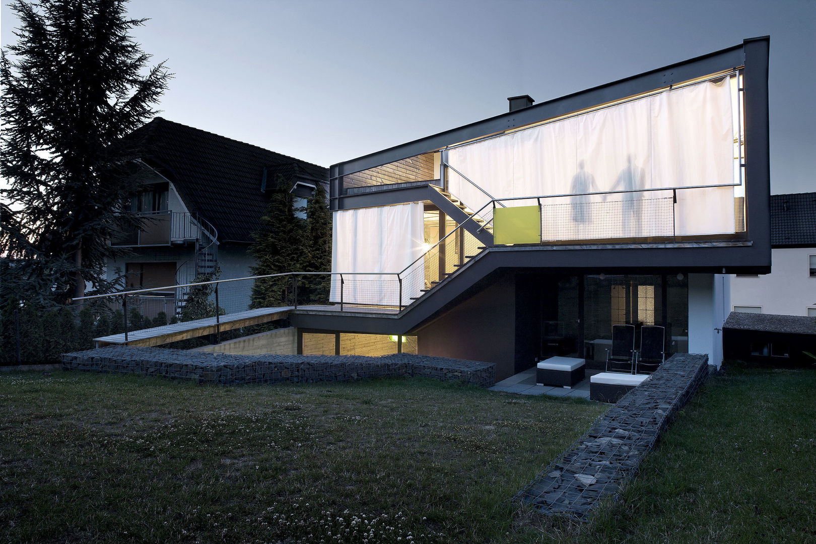 haus jones fassade geschlossen reinhardtjung Moderne Häuser