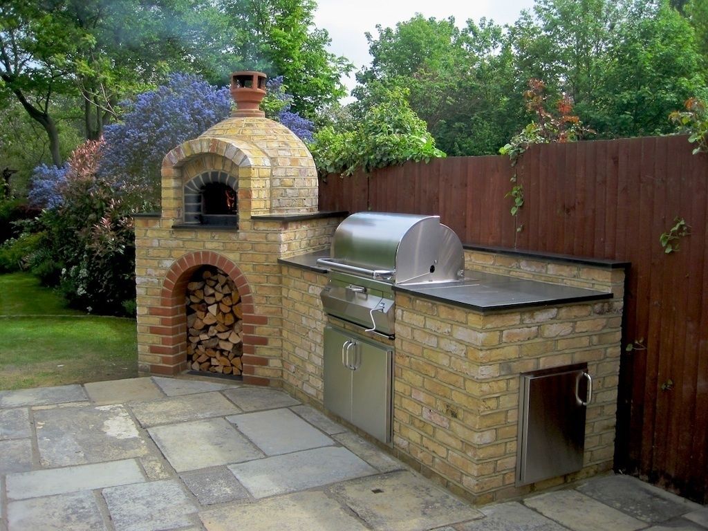 Outdoor Kitchens and BBQ Areas, Design Outdoors Limited Design Outdoors Limited Mediterranean style garden