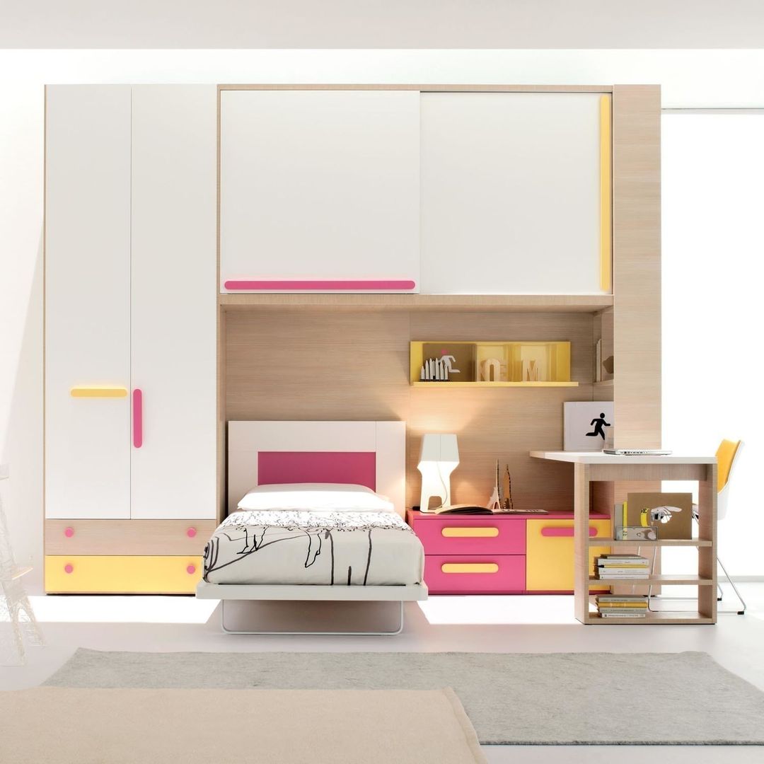 'Yellow-Pink' Girl's bedroom furniture set by Clever homify Moderne kinderkamers Bedden en wiegen