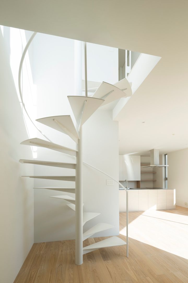 sha-la, e do design 一級建築士事務所 e do design 一級建築士事務所 Modern corridor, hallway & stairs