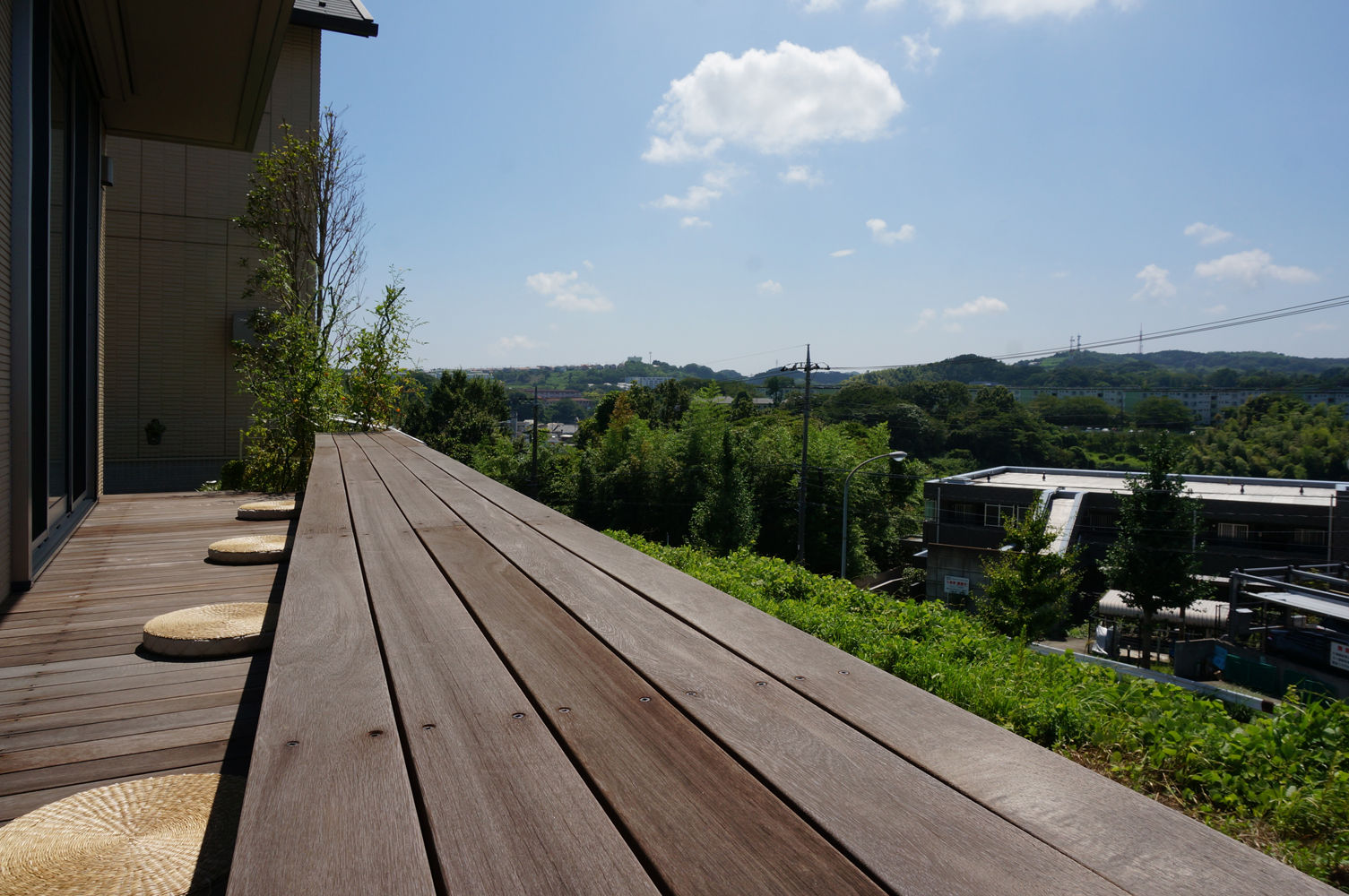 富士山テラス, 松岡淳建築設計事務所 松岡淳建築設計事務所 Moderner Garten Holz Holznachbildung