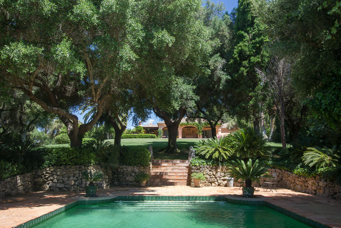 Sotogrande homify Classic style garden