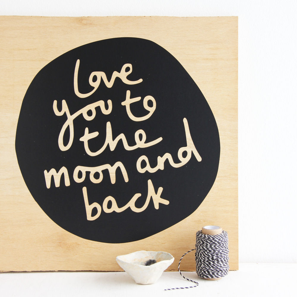 'Moon and Back' Wall Sticker Kutuu Murs & Sols modernes Décorations murales