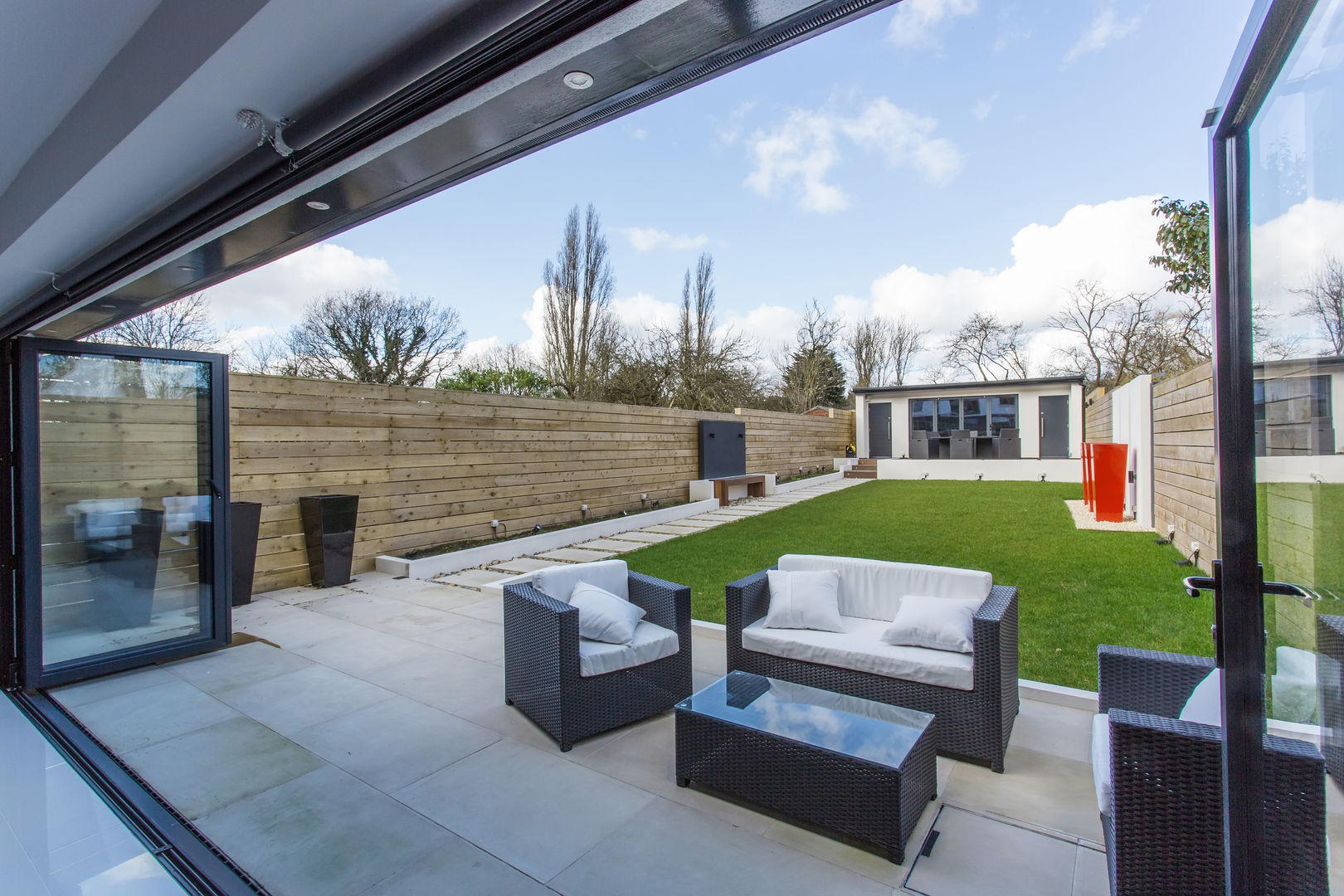 Whitton Drive, GK Architects Ltd GK Architects Ltd Giardino moderno Mobili