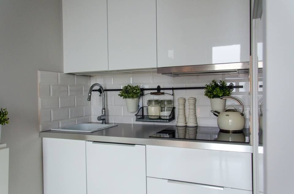 Kawalerka 25m2, Architektownia Architektownia Cocinas de estilo minimalista