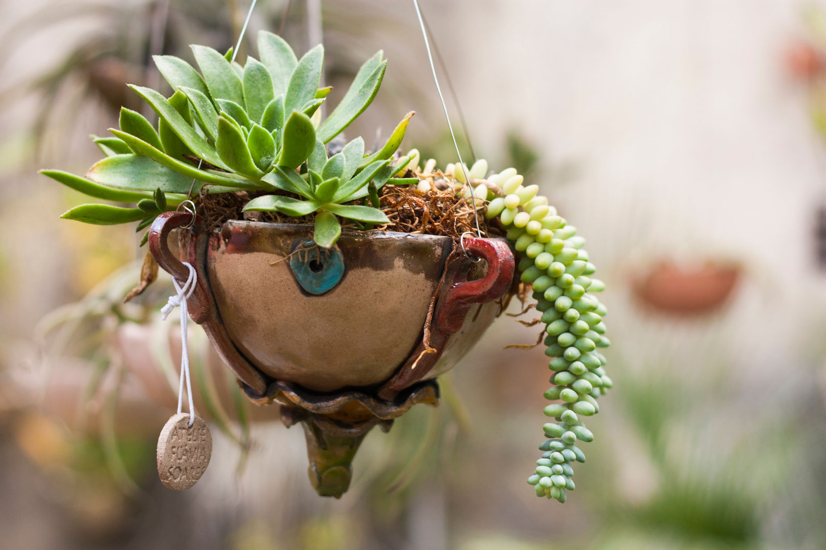 Vaso flutuante. Ateliê de Cerâmica - Flavia Soares Jardins modernos Potes vasos