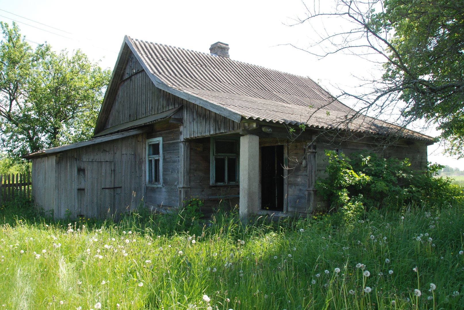 До и После: Как старый дом в деревне стал стильной дачей | homify
