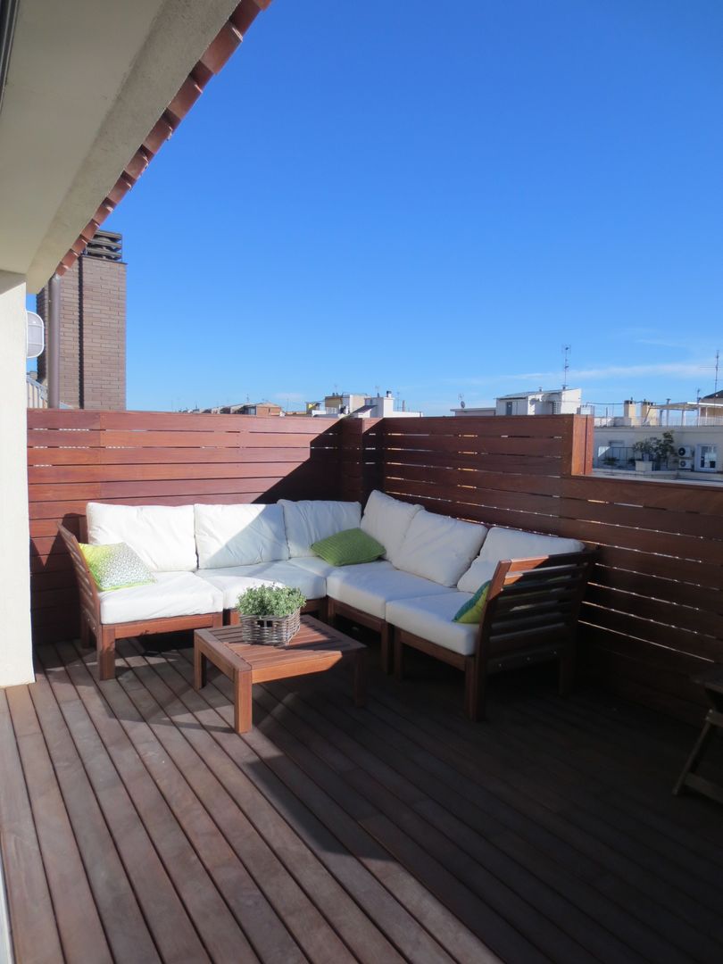 Reforma integral piso Ronda general Mitre BARCELONA, ROIMO INTEGRAL GRUP ROIMO INTEGRAL GRUP Egzotyczny balkon, taras i weranda