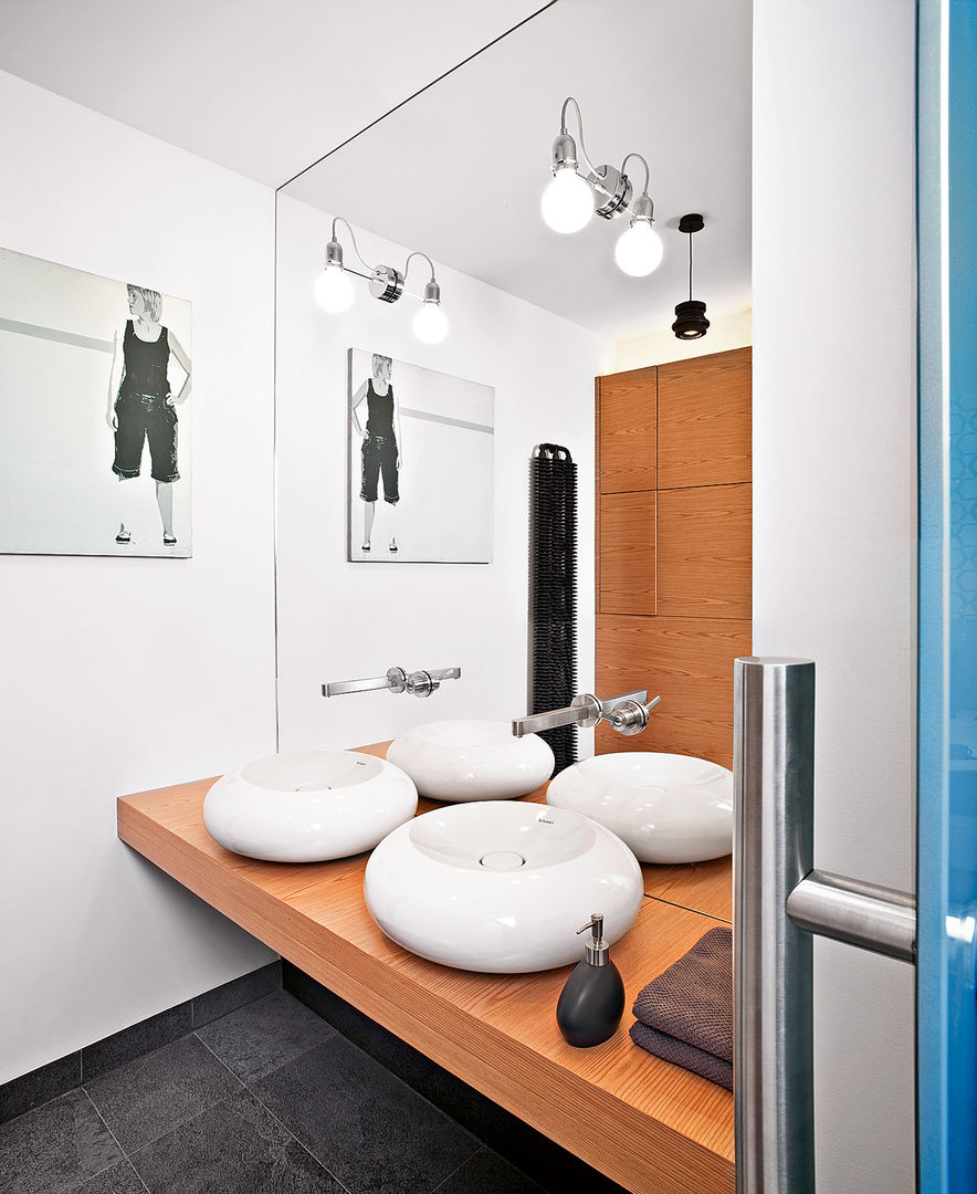 Industrialny Loft , justyna smolec architektura & design justyna smolec architektura & design Modern style bathrooms
