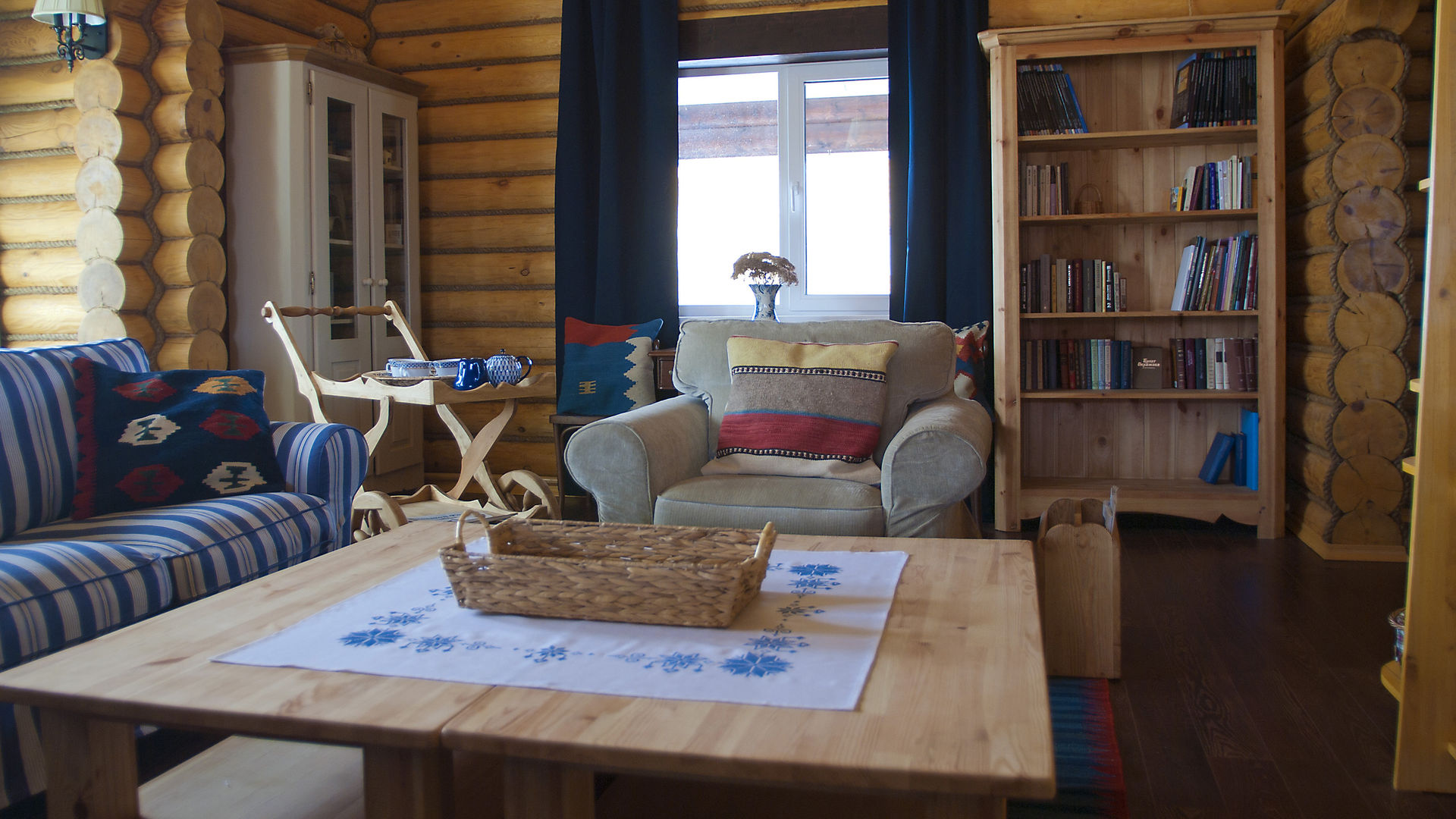 Shachebol House, Alena Kazimirava Alena Kazimirava Rustic style living room