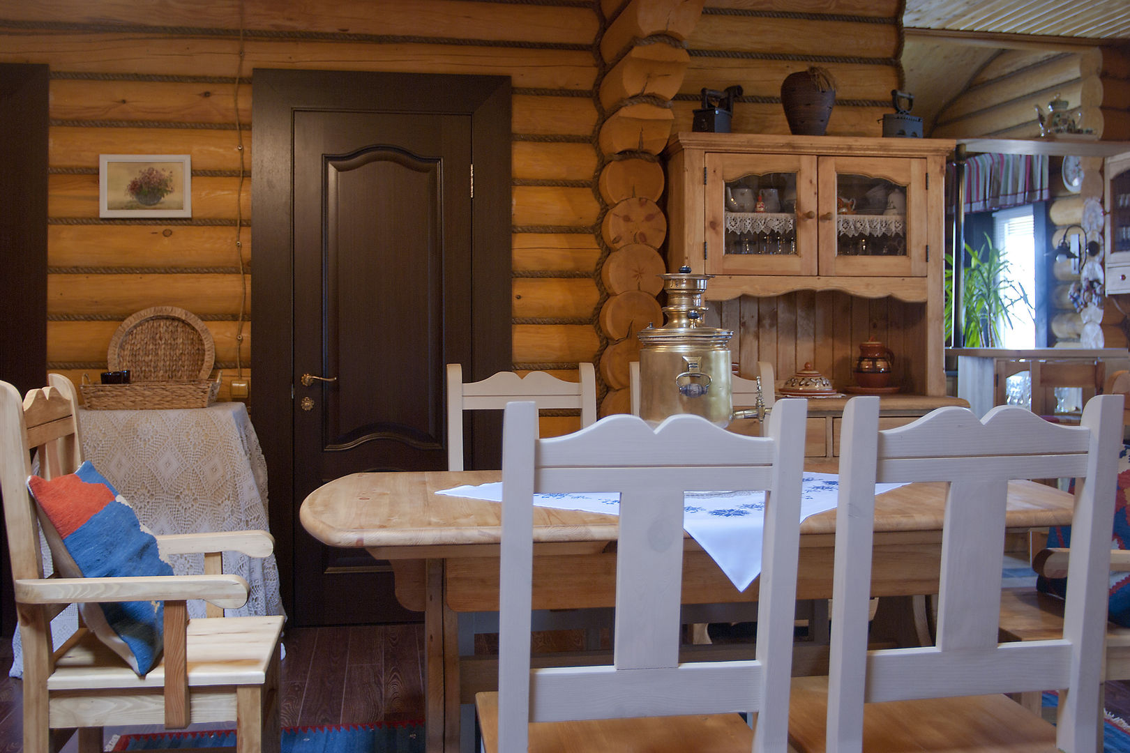 Shachebol House, Alena Kazimirava Alena Kazimirava Rustic style dining room