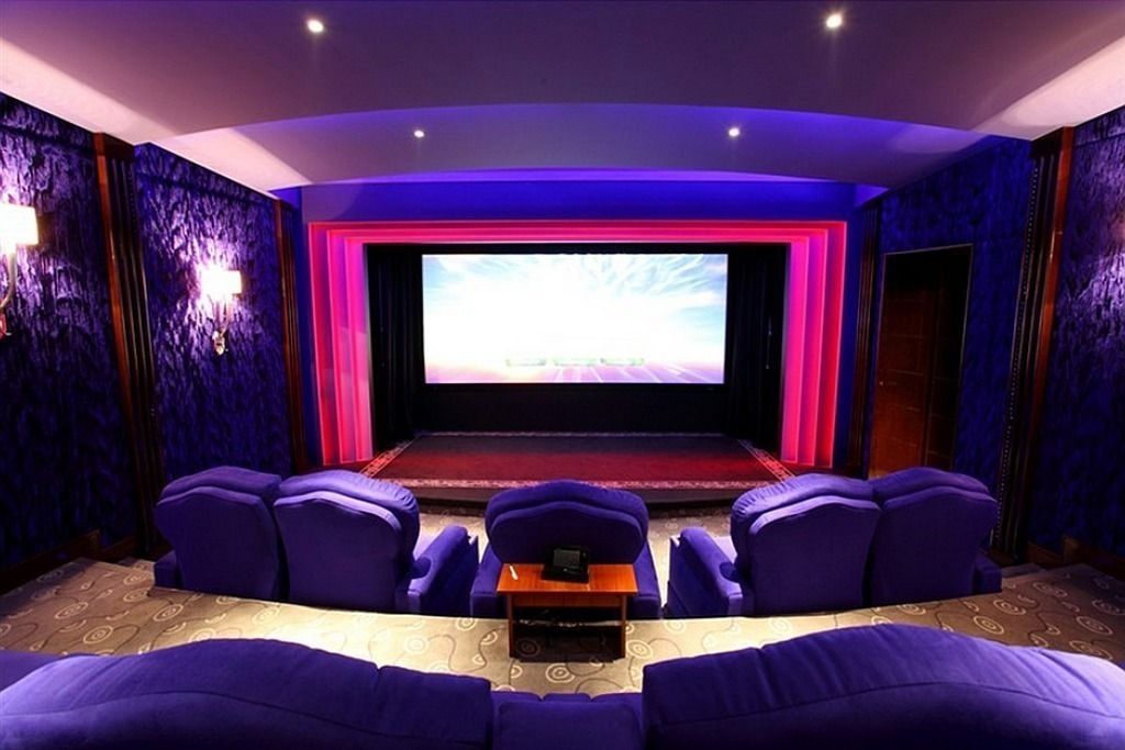 Домашний кино концертный зал, Креативные Инженерные Решения Креативные Инженерные Решения Klassischer Multimedia-Raum