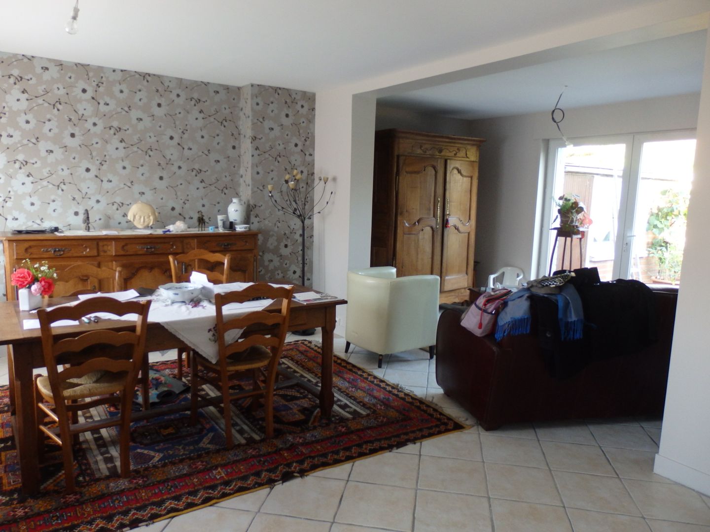 remodelage des pièces à vivre d'une habitation et de ses abords, Emilie Bigorne, architecte d'intérieur CFAI Emilie Bigorne, architecte d'intérieur CFAI Modern dining room