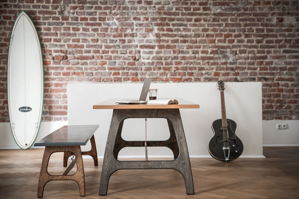 Pit Frame (Tisch), Pirol Furnituring Pirol Furnituring Industrial style dining room Tables