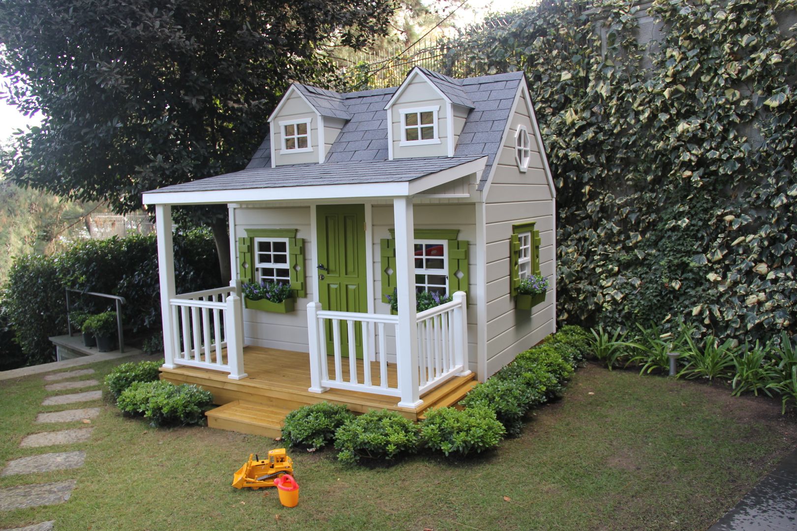 Backyard Cottage Minik Ev Klasik Bahçe Salıncak & Oyuncaklar