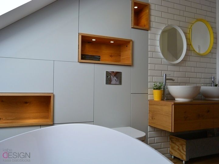 Projekt Poznań/Spławie - Łazienka, kabeDesign kasia białobłocka kabeDesign kasia białobłocka Scandinavian style bathroom Storage