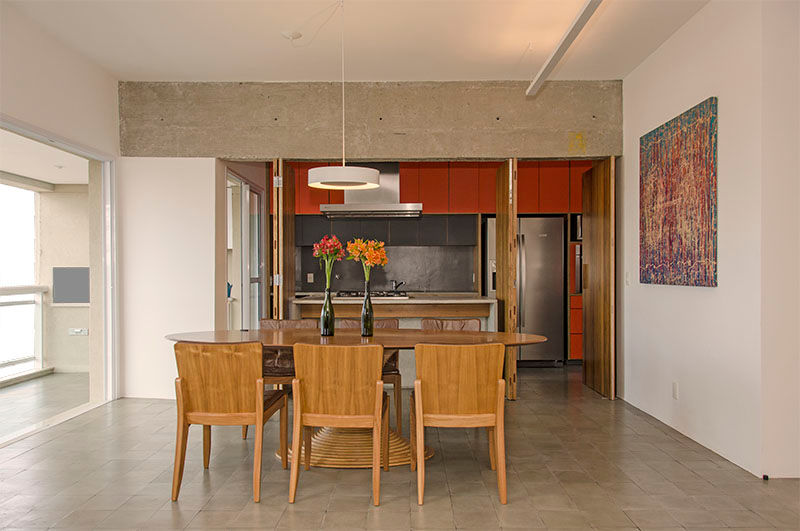 Apartamento em Perdizes, Vereda Arquitetos Vereda Arquitetos モダンデザインの ダイニング