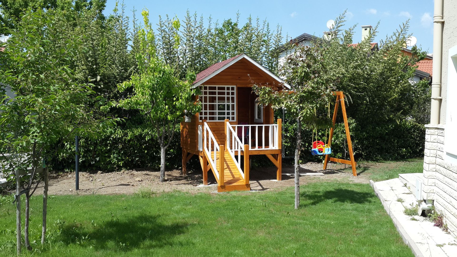 cocuk evleri, şirin home ahşap ev şirin home ahşap ev Classic style garden