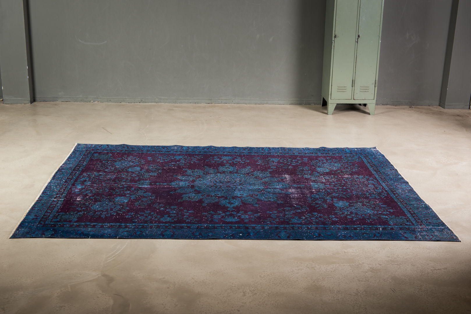 Some of our featured rugs, The Knots The Knots أرضيات سجاد