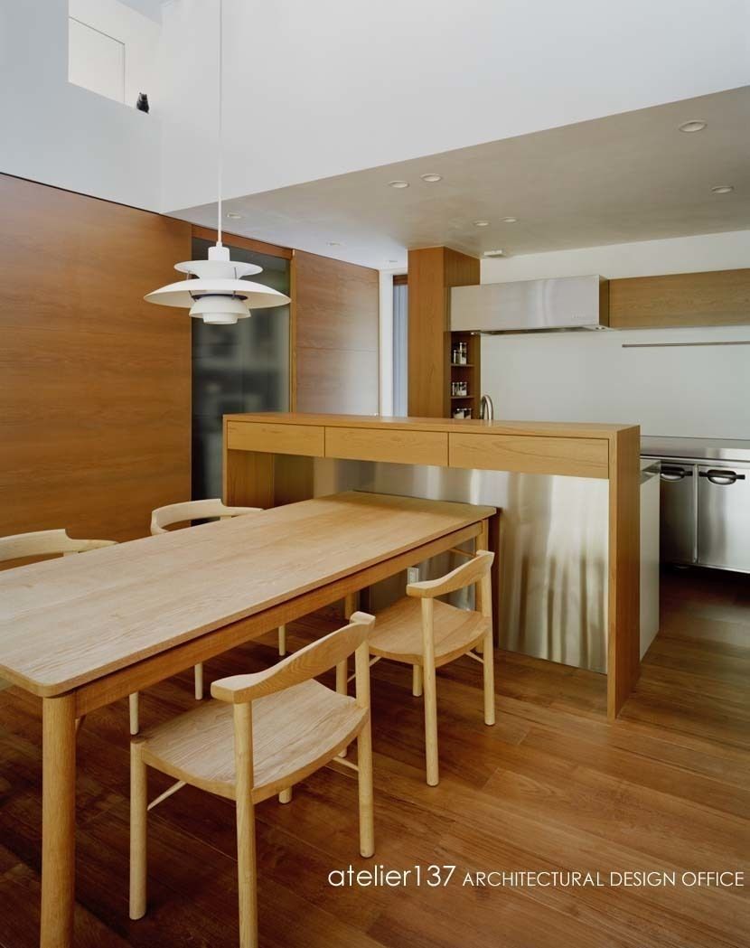 015軽井沢Tさんの家, atelier137 ARCHITECTURAL DESIGN OFFICE atelier137 ARCHITECTURAL DESIGN OFFICE Classic style dining room Wood Wood effect