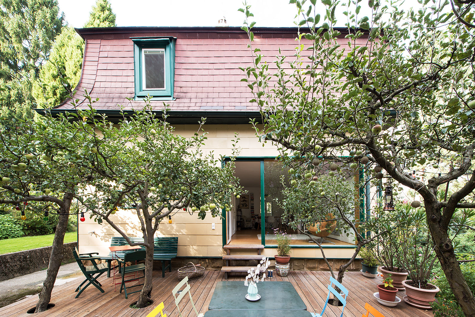 homify Balcones y terrazas de estilo ecléctico