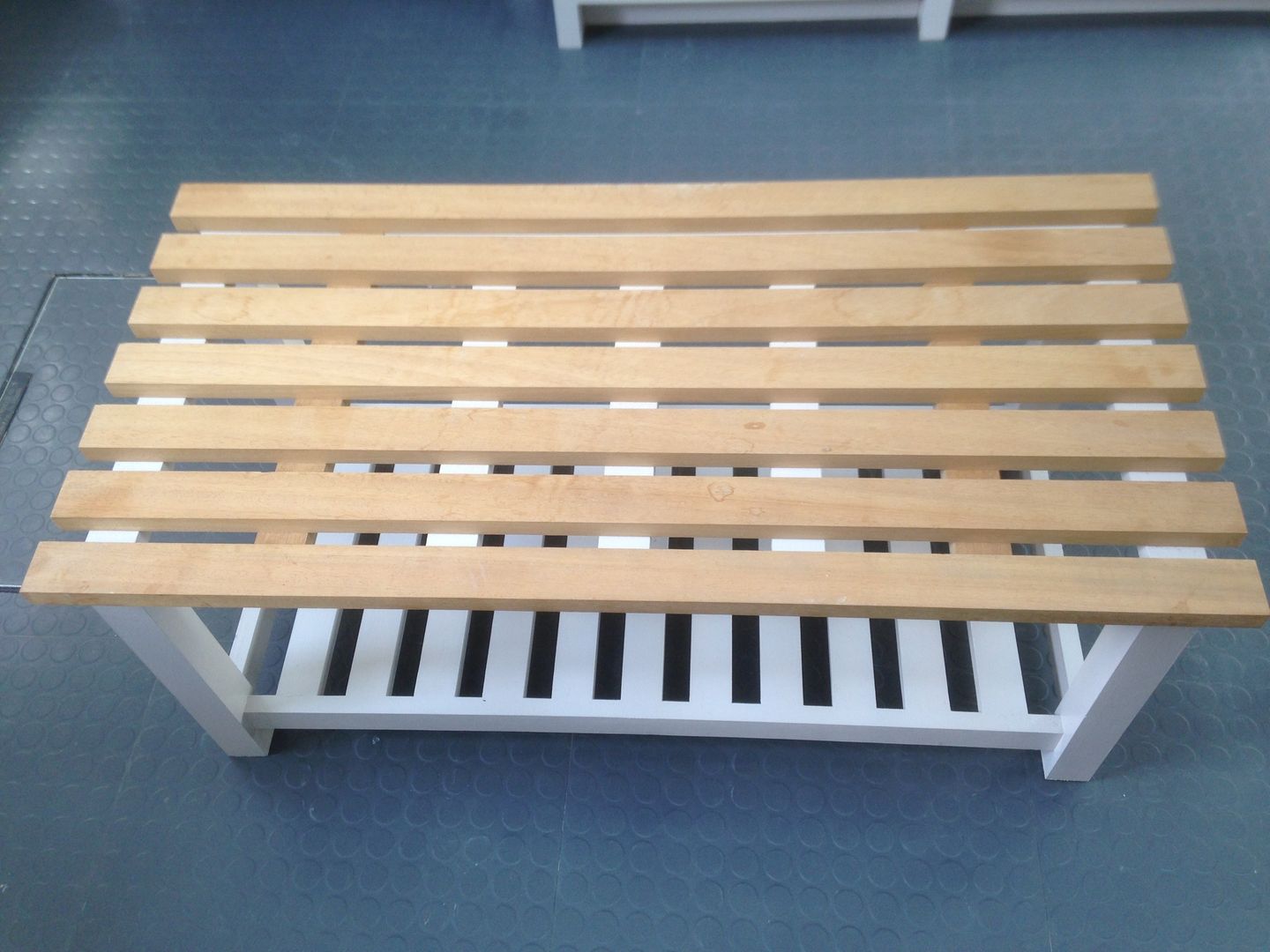 Bench for shoe storage Broad and Turner Кухня в классическом стиле Столы и стулья