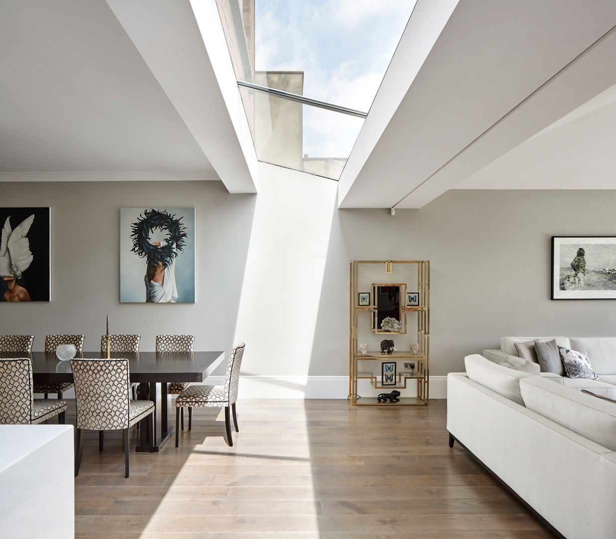 London Art de Vivre Sophie Nguyen Architects Ltd غرفة السفرة