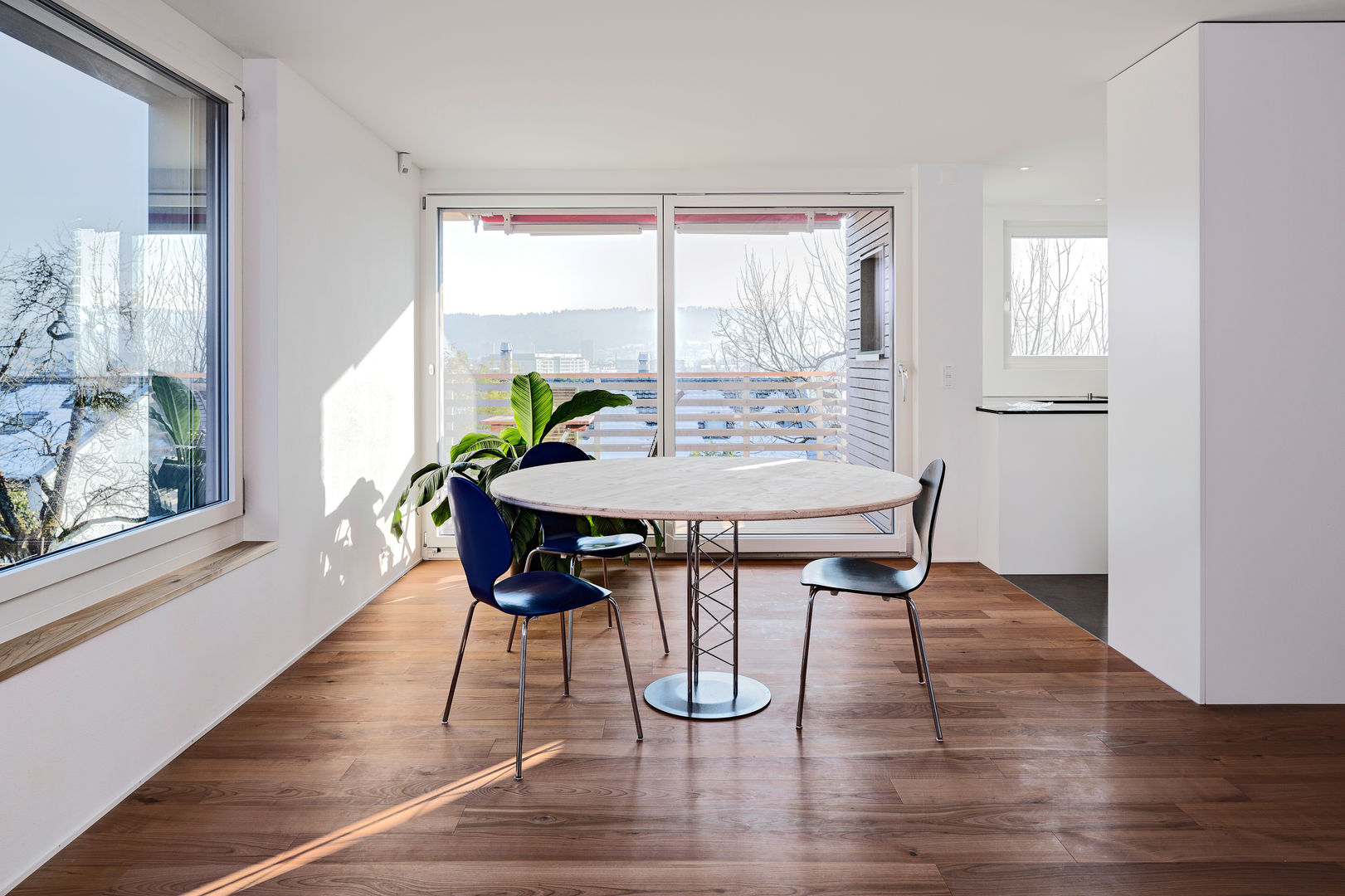 Neubau/ Anbau EFH, Schwarz & Schwarz dipl. Architekten SIA Schwarz & Schwarz dipl. Architekten SIA Modern dining room