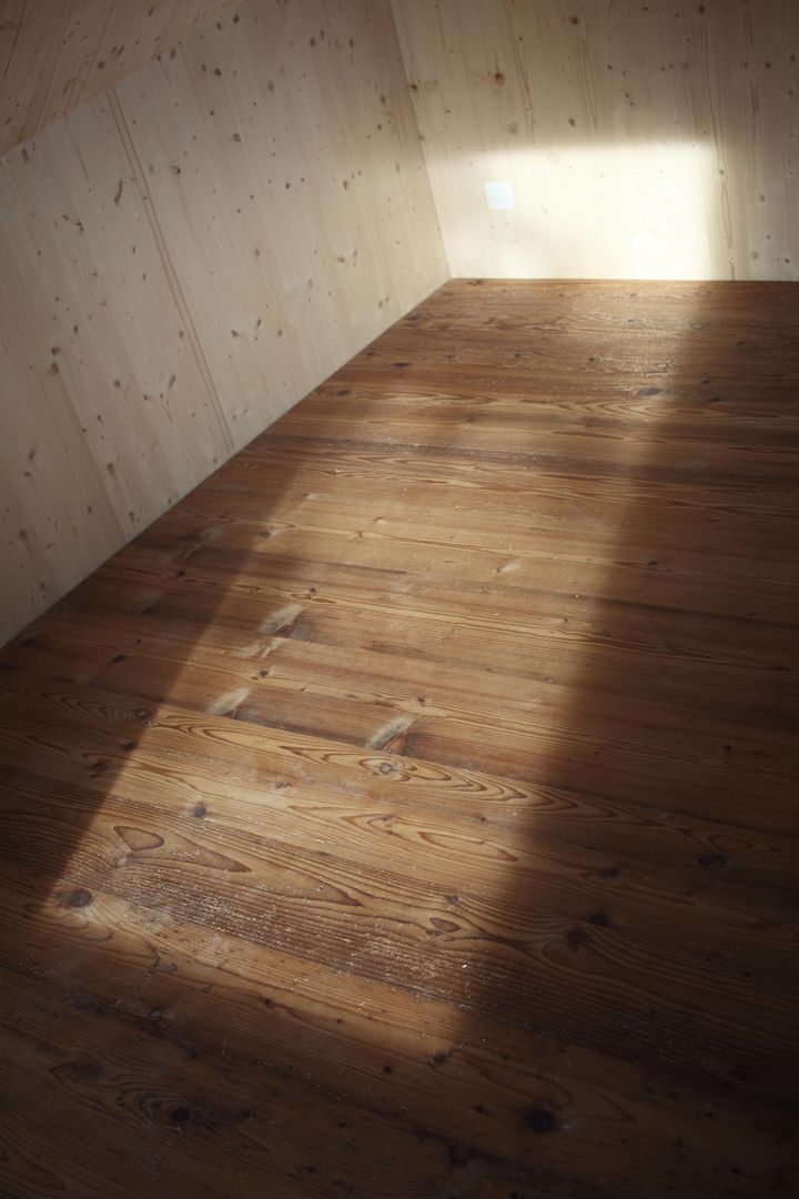 House with a Tree, Sauter von Moos Sauter von Moos Rustic style corridor, hallway & stairs