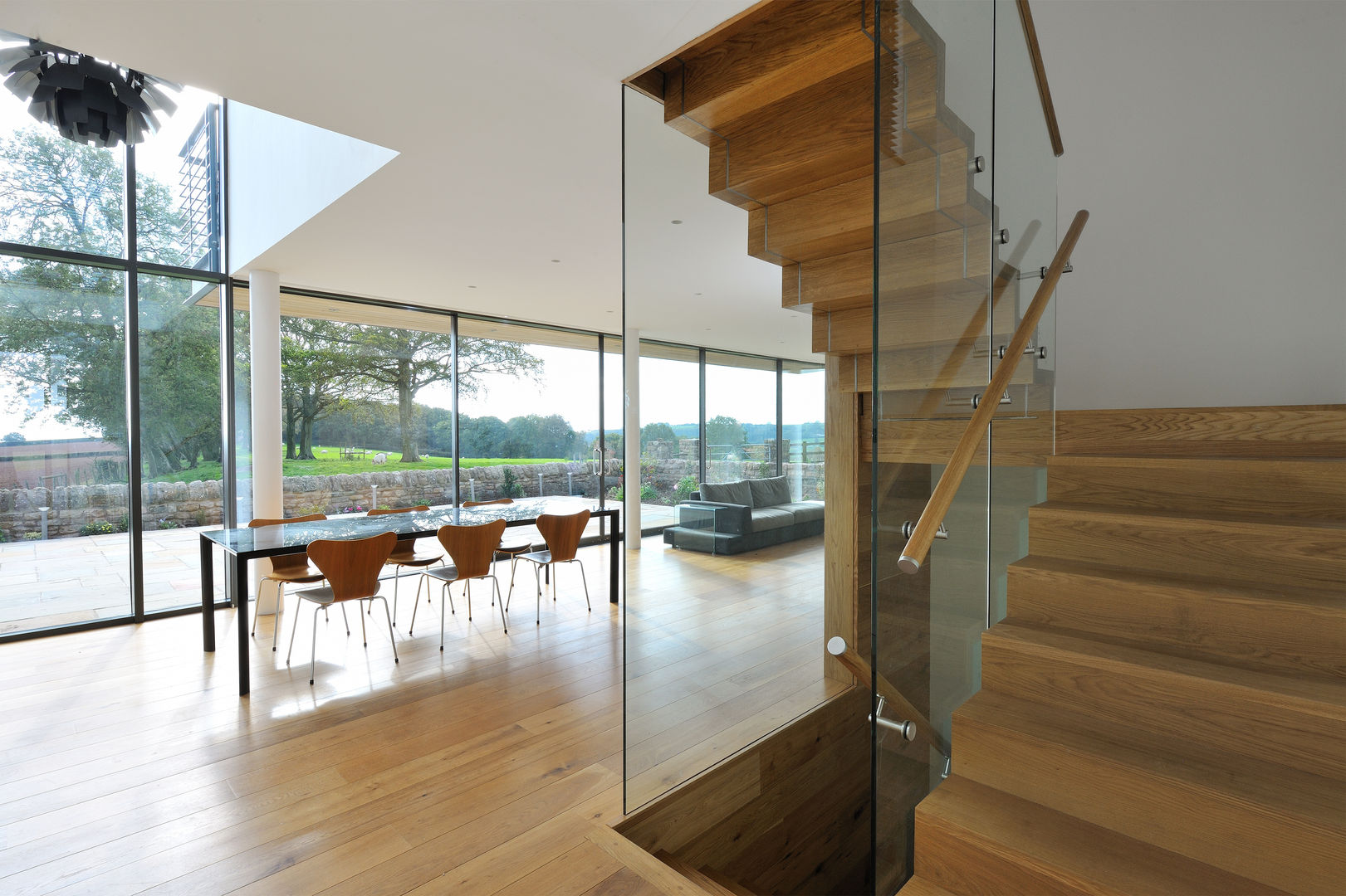 Carreg a Gwydr, Hall + Bednarczyk Architects Hall + Bednarczyk Architects Modern dining room