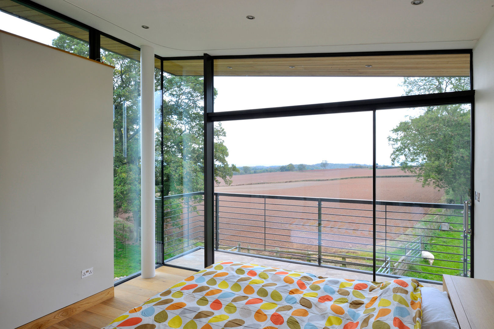 Carreg a Gwydr, Hall + Bednarczyk Architects Hall + Bednarczyk Architects Modern style bedroom