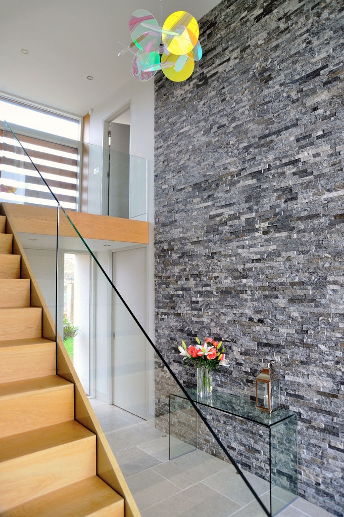 Llambetta House, Usk, Hall + Bednarczyk Architects Hall + Bednarczyk Architects Modern corridor, hallway & stairs