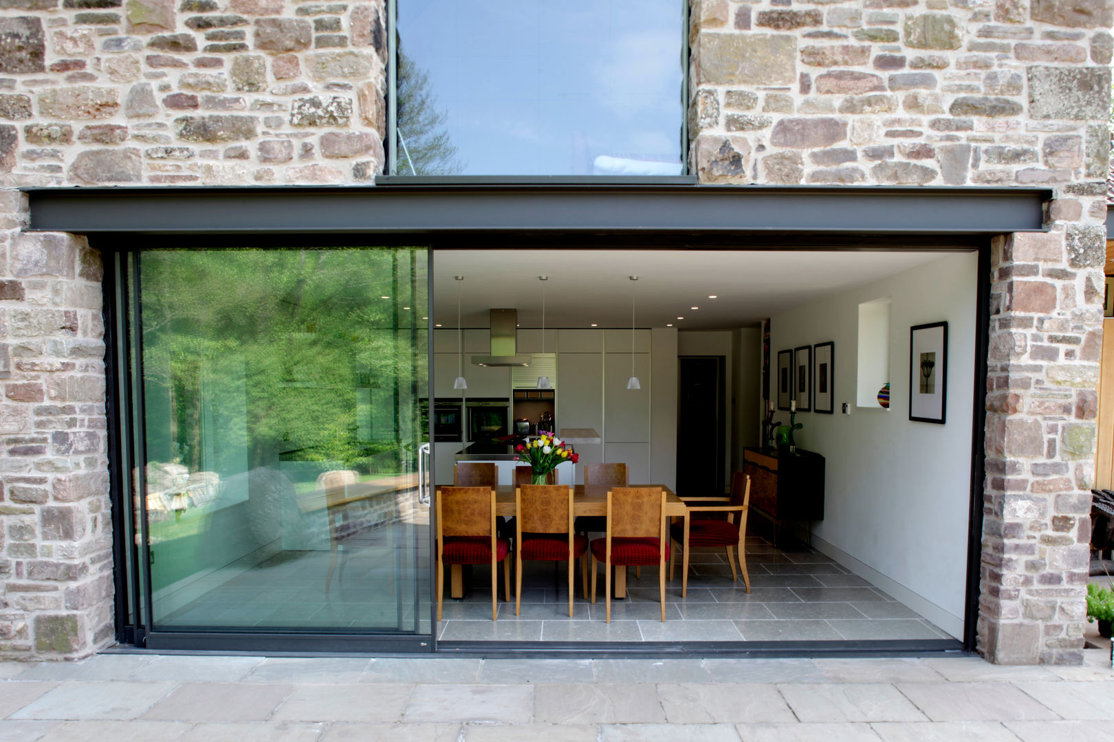 Veddw Farm, Monmouthshire, Hall + Bednarczyk Architects Hall + Bednarczyk Architects Casas modernas: Ideas, diseños y decoración