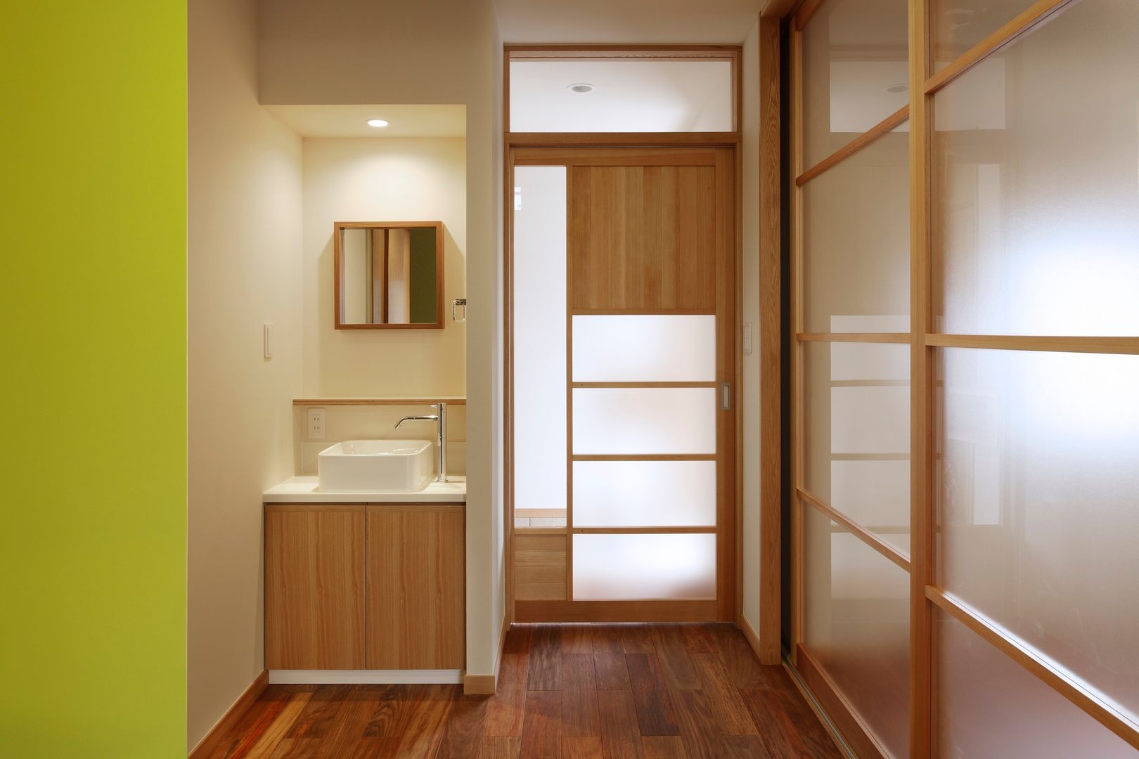 上野毛の家, TAMAI ATELIER TAMAI ATELIER Окна и двери в стиле модерн