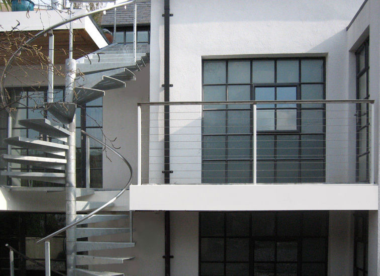The Wine Warehouse, Chepstow, Hall + Bednarczyk Architects Hall + Bednarczyk Architects Industrial style balcony, veranda & terrace