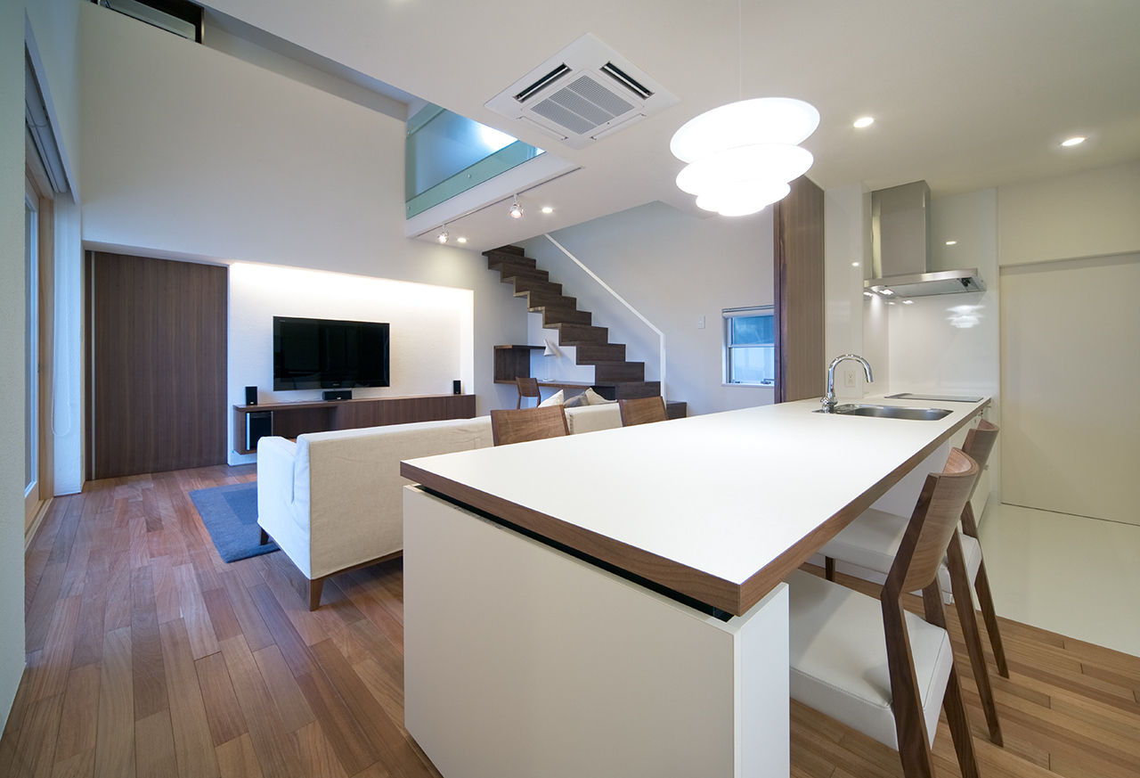 ３ＢＯＸ ＨＯＵＳＥ, ＩＳＤアーキテクト一級建築士事務所 ＩＳＤアーキテクト一級建築士事務所 Modern Dining Room Wood Wood effect