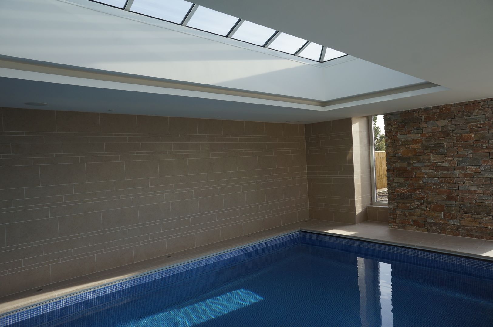 Alum Chine, Bournemouth, David James Architects & Partners Ltd David James Architects & Partners Ltd Pool