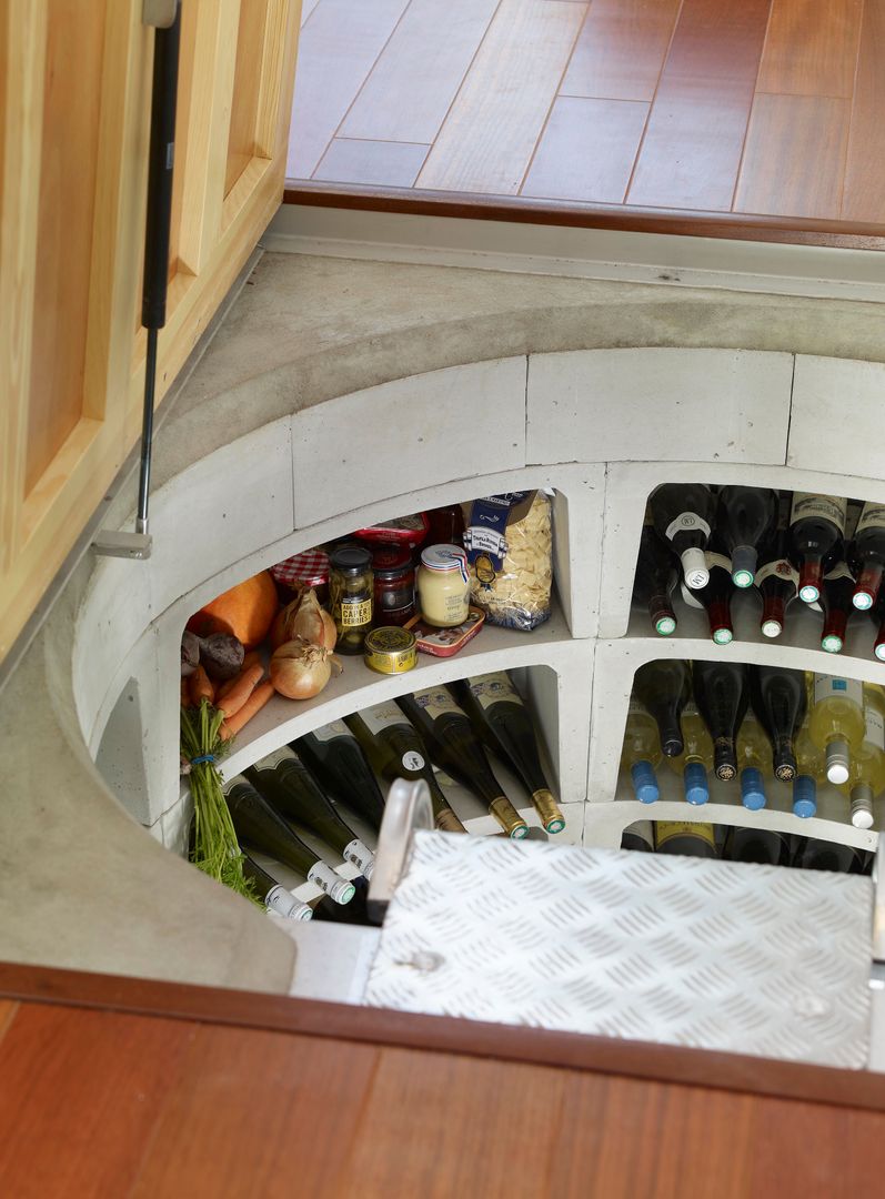 Wine cellars aren't just for storing wine homify Hầm rượu phong cách hiện đại