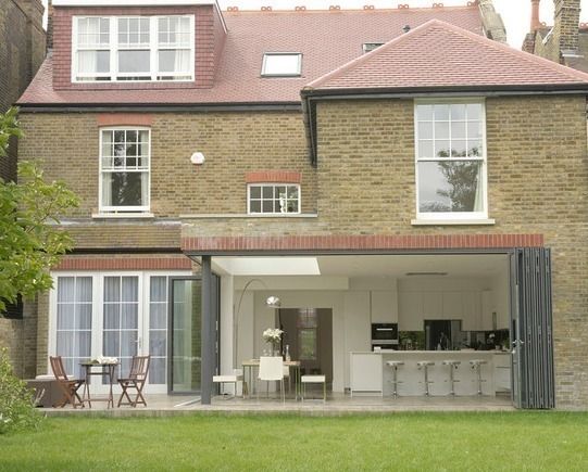 Suburban Family Home - Ealing Broadway, London, Hugo Carter - SILENT WINDOWS Hugo Carter - SILENT WINDOWS Puertas y ventanas de estilo clásico